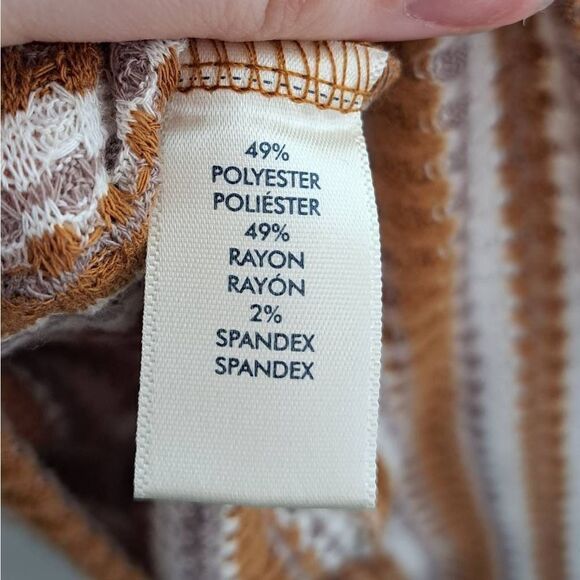 BKE Striped Dolman Top size Large - Picture 6 of 7